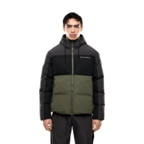 FW25---ea7---7M000946U8100.JPG