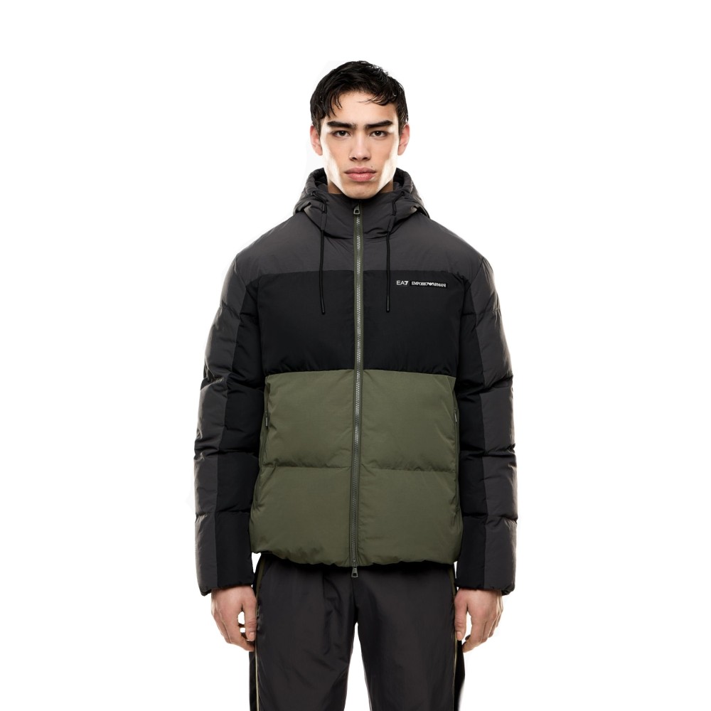 FW25---ea7---7M000946U8100.JPG